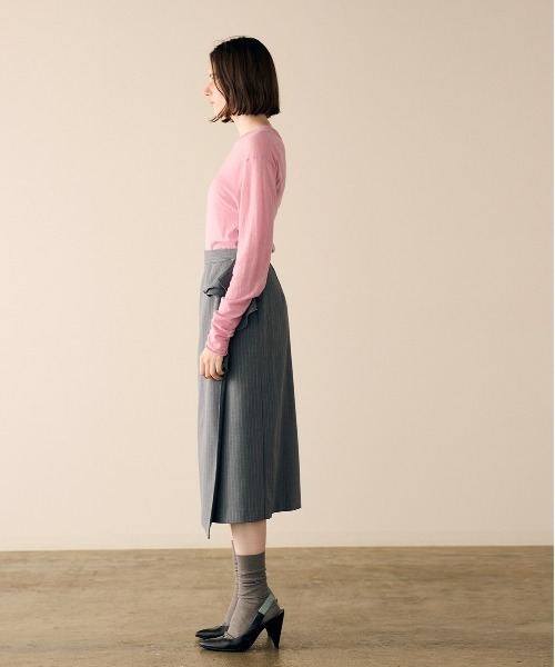 Marilyn Moon(マリリンムーン)の「warm pinstripe wrap skirt(スカート・レディース・ネイビー/キャメル/グレー・FREE)」の8枚目の写真