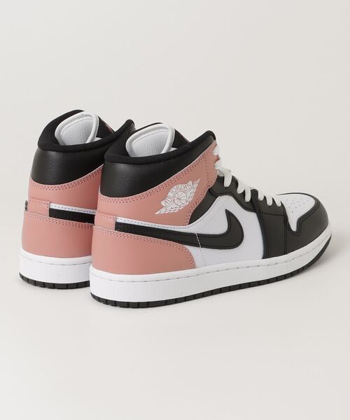 JORDAN BRAND（ジョーダンブランド）の「AIR JORDAN 1 MID（スニーカー・メンズ・ホワイト系その他・26.5cm/27.0cm/27.5cm/28.0cm/26.0cm/25.5cm/29.0cm）」の2枚目の写真