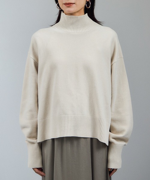 SALON adam et rope'（サロン アダム エ ロペ）の「タートルネックプルオーバー-CreamyCotton /クリーミーコットン-（ニット/セーター・レディース・ブラック/ブラウン/オフホワイト・FREE）」の19枚目の写真