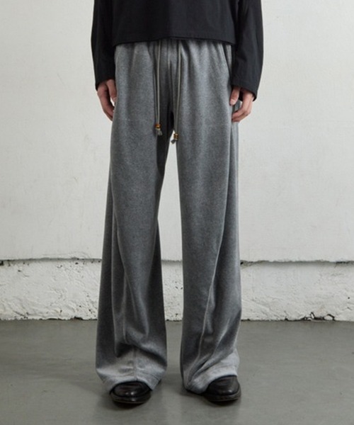 NVRFRGT（ネヴァーフォーゲット）の「VELOUR 3D TWISTED LOUNGE PANTS