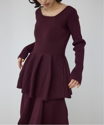 セール】「オフショル ぺプラム オフショルダー」に該当する