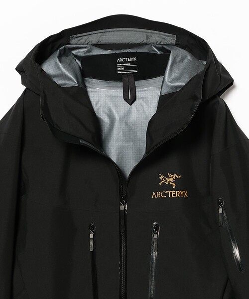 BEAMS(ビームス)の「ARC’TERYX / Alpha SV Jacket(ブルゾン・メンズ・ブラック・MEDIUM/SMALL/X-LARGE/LARGE)」の3枚目の写真