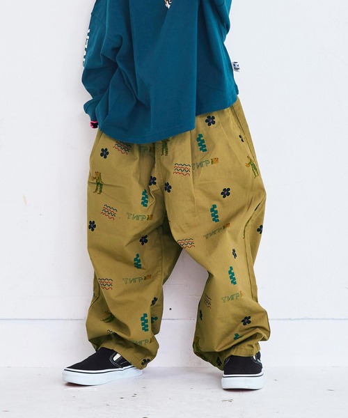 MARKEY'S(マーキーズ)の「総柄ツイルバレルパンツ(その他パンツ・キッズ・ベージュ系その他/グリーン系その他/ブラック系その他/ブラウン系その他・130/120/100/95/90/80/110/150/140)」の3枚目の写真