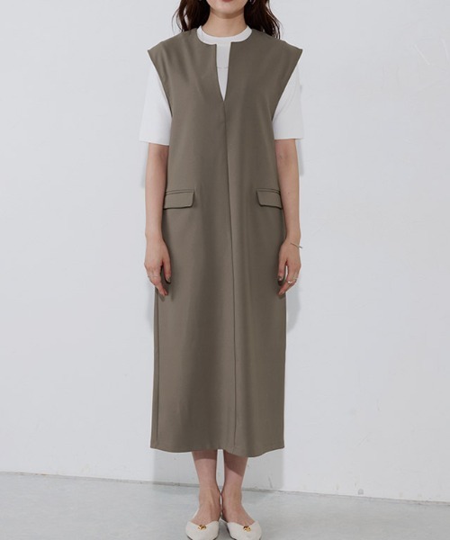 Pierrot（ピエロ）の「キーネックシンプルジャンパースカート（ジャンパースカート・レディース・ネイビー/ベージュ系その他/ブラック・M/PL/PM/LL/L）」の12枚目の写真