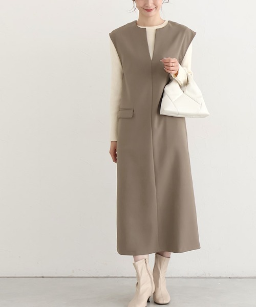 Pierrot（ピエロ）の「キーネックシンプルジャンパースカート（ジャンパースカート・レディース・ネイビー/ベージュ系その他/ブラック・M/PL/PM/LL/L）」の17枚目の写真