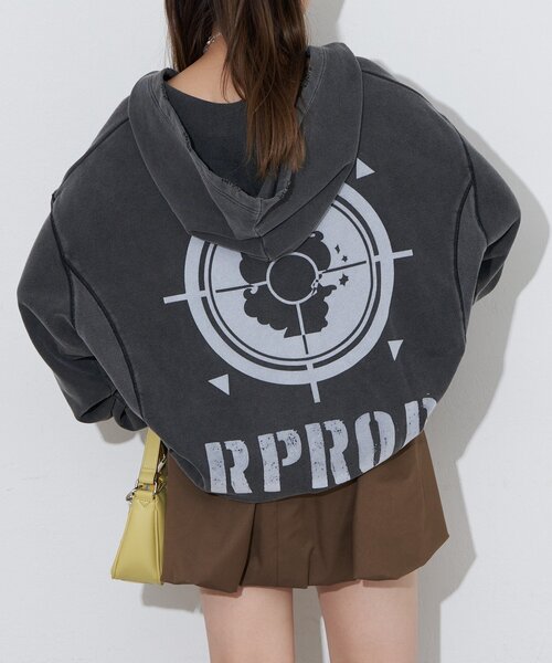 RePRODUCTION LABEL(リプロダクションレーベル)の「【RePRODUCTION LABEL / リプロダクションレーベル】スキッパーフーディー(Tシャツ/カットソー・レディース・バーガンディー/レッド/ブラック/ピンク/チャコールグレー・FREE)」の18枚目の写真