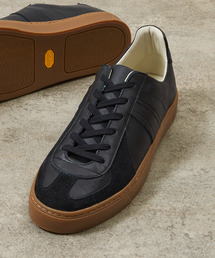 And A | ALTERUM オルタム / VIBRAM SOLE GERMAN ARMY TRAINER 日本製オリジナルカウレザーVIBRAMソールジャーマントレーナー / 1075L(スニーカー)