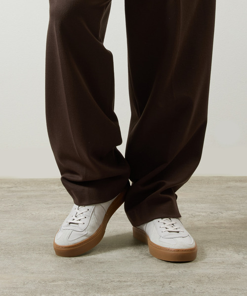 And A(アンドエー)の「ALTERUM オルタム / VIBRAM SOLE GERMAN ARMY TRAINER 日本製オリジナルカウレザーVIBRAMソールジャーマントレーナー / 1075L(スニーカー・メンズ・ホワイト/ベージュ系その他/ブラック・7/8/9)」の6枚目の写真