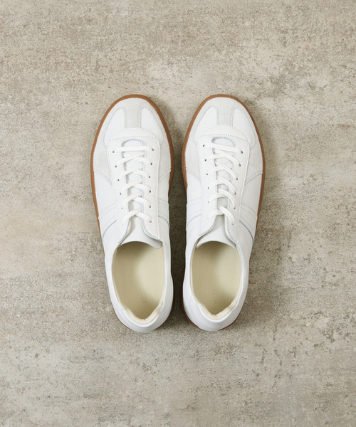 And A(アンドエー)の「ALTERUM オルタム / VIBRAM SOLE GERMAN ARMY TRAINER 日本製オリジナルカウレザーVIBRAMソールジャーマントレーナー / 1075L(スニーカー・メンズ・ホワイト/ベージュ系その他/ブラック・7/8/9)」の19枚目の写真