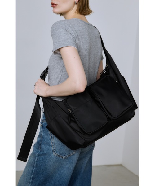 ツイルポケットBIGボディバッグ/ 大容量 / マザーズバッグ