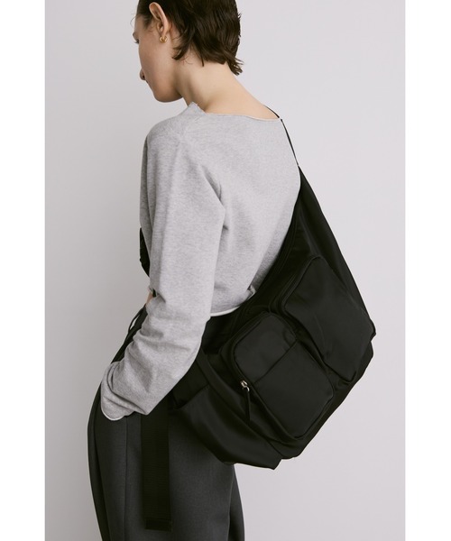 un/neu（アンノイ）の「ツイルポケットBIGボディバッグ/ 大容量 / マザーズバッグ / ペアレンツバッグ（ショルダーバッグ・レディース・ブラック/ブラウン/グレー・FREE）」の9枚目の写真