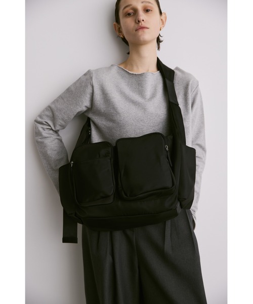 un/neu（アンノイ）の「ツイルポケットBIGボディバッグ/ 大容量 / マザーズバッグ / ペアレンツバッグ（ショルダーバッグ・レディース・ブラック/ブラウン/グレー・FREE）」の10枚目の写真