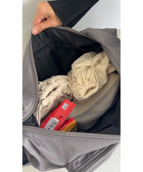 un/neu（アンノイ）の「ツイルポケットBIGボディバッグ/ 大容量 / マザーズバッグ / ペアレンツバッグ（ショルダーバッグ・レディース・ブラック/ブラウン/グレー・FREE）」の16枚目の写真