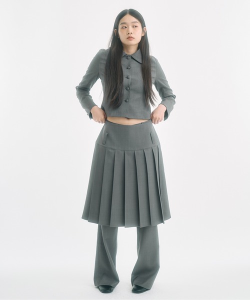 FEKETE（フェケテ）の「low waist midi pleats skirt / ローウエストプリーツスカート（スカート・レディース・グレー/ブラック・SMALL/MEDIUM/LARGE）」の4枚目の写真