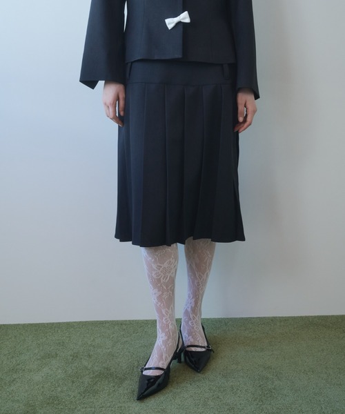 FEKETE（フェケテ）の「low waist midi pleats skirt / ローウエストプリーツスカート（スカート・レディース・グレー/ブラック・SMALL/MEDIUM/LARGE）」の17枚目の写真