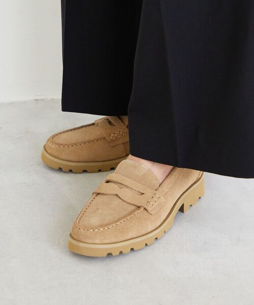 le.coeur blanc(ルクールブラン)の「ARTESANOS スエードローファー(ローファー・レディース・ベージュ・38/37)」の5枚目の写真