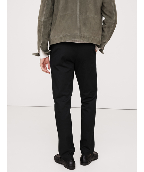 Banana Republic（バナナリパブリック）の「スリム イタリアン ストレッチ チノパンツ（チノパンツ・メンズ・ネイビー/ベージュ/アイボリー/ブラック/カーキ/チャコールグレー・32W 30L/30W 30L/34W 30L/31W 30L/33W 30L/28W 30L/29W 30L）」の18枚目の写真