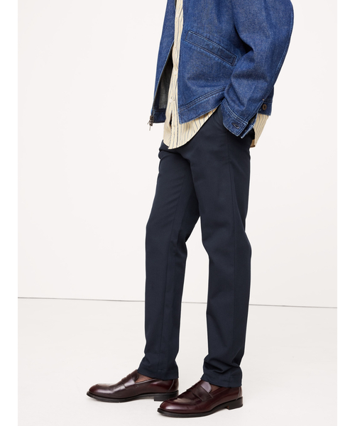 Banana Republic（バナナリパブリック）の「スリム イタリアン ストレッチ チノパンツ（チノパンツ・メンズ・ネイビー/ベージュ/アイボリー/ブラック/カーキ/チャコールグレー・32W 30L/30W 30L/34W 30L/31W 30L/33W 30L/28W 30L/29W 30L）」の6枚目の写真