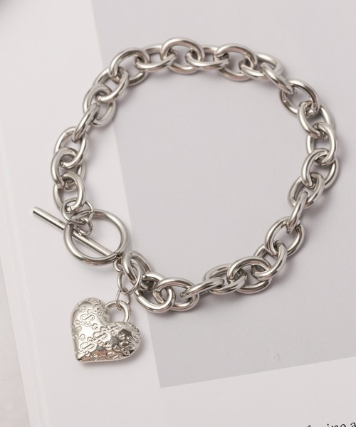 DiamondHearts（ダイヤモンドハーツ）の「エンボスハートチャームマンテルチェーンブレスレット（ブレスレット・レディース・シルバー/ゴールド・SMALL/MEDIUM/LARGE）」の8枚目の写真