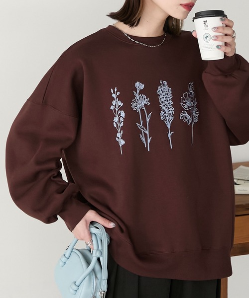 BONLECILL（ボンルシール）の「フラワー刺繍裏起毛スウェットプルオーバー（スウェット・レディース・ブラウン/オートミール/チャコールグレー/オフホワイト・FREE）」の4枚目の写真