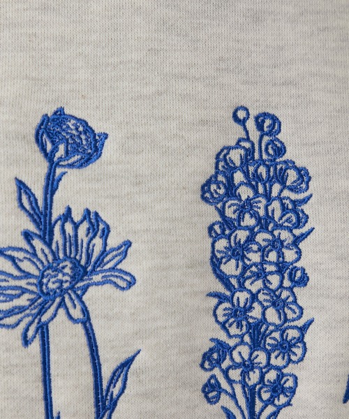 BONLECILL（ボンルシール）の「フラワー刺繍裏起毛スウェットプルオーバー（スウェット・レディース・ブラウン/オートミール/チャコールグレー/オフホワイト・FREE）」の14枚目の写真