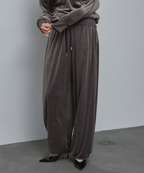 NOMINE（ノミネ）の「ベロアトラックパンツ（その他パンツ・レディース・グレー/ボルドー/ブラック・S/M）」の2枚目の写真