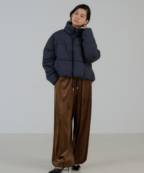 NOMINE(ノミネ)の「ベロアトラックパンツ(その他パンツ・レディース・ボルドー/ブラック/グレー/ブラウン・S/M)」の6枚目の写真