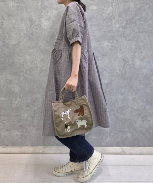 Bleu Bleuet(ブルーブルーエ)の「ナイロン刺繍ランチトートバッグ(トートバッグ・レディース・ベージュ/ネイビー/ブラック/グレー・FREE)」の18枚目の写真