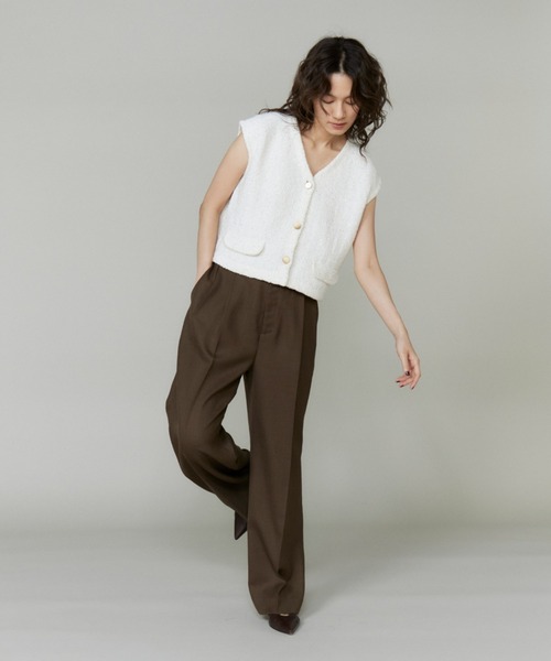 INED（イネド）の「ツイード風ニットジレ【アンサンブル対応】（カーディガン/ボレロ・レディース・オフホワイト/ブラウン・9号）」の4枚目の写真
