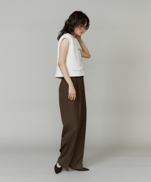 INED（イネド）の「ツイード風ニットジレ【アンサンブル対応】（カーディガン/ボレロ・レディース・オフホワイト/ブラウン・9号）」の5枚目の写真