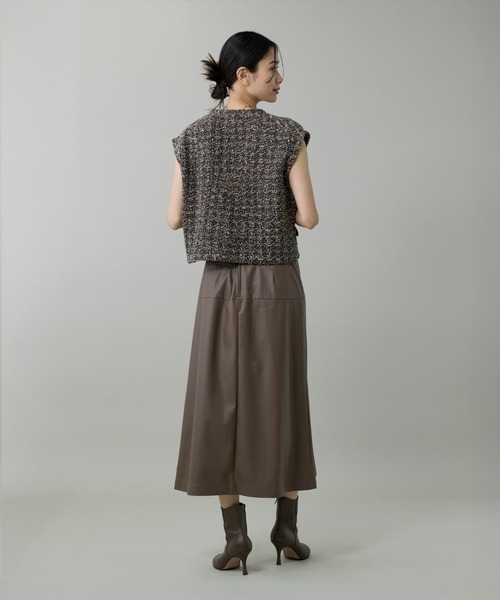 INED（イネド）の「ツイード風ニットジレ【アンサンブル対応】（カーディガン/ボレロ・レディース・オフホワイト/ブラウン・9号）」の12枚目の写真