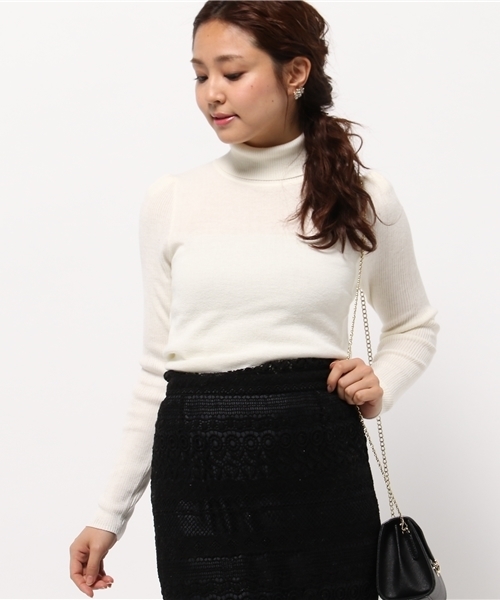 NATURAL BEAUTY BASIC（ナチュラルビューティーベーシック）の「ミラノリブタートルニット（ニット/セーター・レディース・グリーン/ネイビー/イエロー系その他/グレー/ホワイト系その他・MEDIUM）」の2枚目の写真