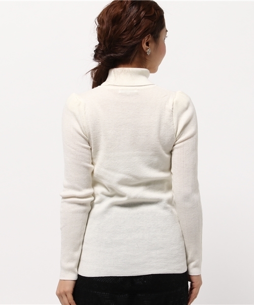 NATURAL BEAUTY BASIC（ナチュラルビューティーベーシック）の「ミラノリブタートルニット（ニット/セーター・レディース・グリーン/ネイビー/イエロー系その他/グレー/ホワイト系その他・MEDIUM）」の11枚目の写真