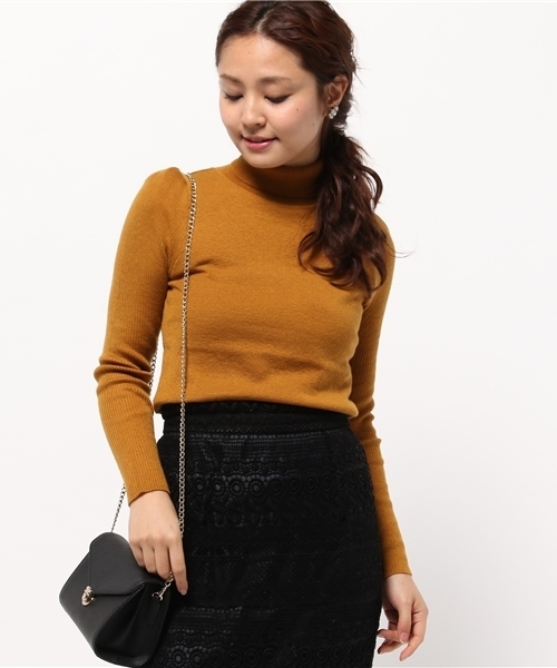 NATURAL BEAUTY BASIC（ナチュラルビューティーベーシック）の「ミラノリブタートルニット（ニット/セーター・レディース・グリーン/ネイビー/イエロー系その他/グレー/ホワイト系その他・MEDIUM）」の15枚目の写真