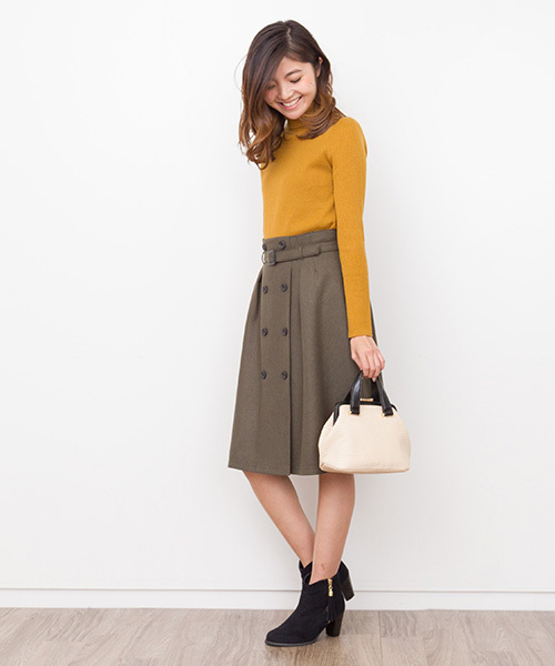 NATURAL BEAUTY BASIC（ナチュラルビューティーベーシック）の「ミラノリブタートルニット（ニット/セーター・レディース・グリーン/ネイビー/イエロー系その他/グレー/ホワイト系その他・MEDIUM）」の16枚目の写真