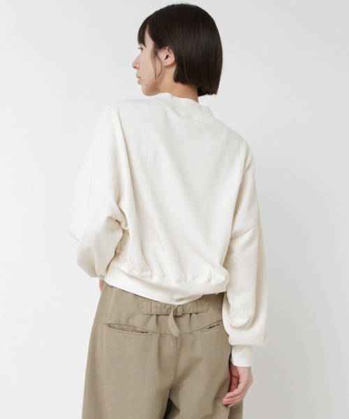 RNA-N（アールエヌエーエヌ）の「M2567 ピグメントダイスウェット（スウェット・レディース・スミクロ/キナリ/グレイッシュベージュ・FREE）」の11枚目の写真