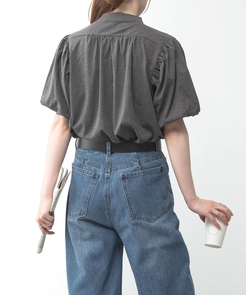 MARAI(マーライ)の「パフスリーブブラウス風カットソー(Tシャツ/カットソー・レディース・ミント/ホワイト/ブラック/チャコールグレー/グレー・LL~3L/4L~5L/M~L)」の16枚目の写真