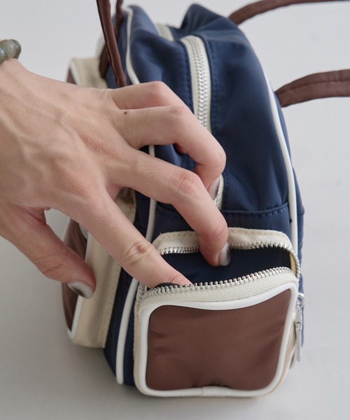 EPNK（イーピーエヌケー）の「W pocket shoulder bag / Wポケットショルダーバッグ（ショルダーバッグ・メンズ・ネイビー/シルバー・FREE）」の5枚目の写真