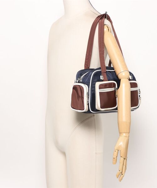 EPNK（イーピーエヌケー）の「W pocket shoulder bag / Wポケットショルダーバッグ（ショルダーバッグ・メンズ・ネイビー/シルバー・FREE）」の6枚目の写真