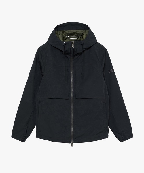 AIGLE（エーグル）の「撥水 ワンポイントロゴ刺繍 ダブルポケット フーデッドジャケット（マウンテンパーカー・メンズ・ブラック/モスグリーン/ベージュ・L/M/S）」の9枚目の写真