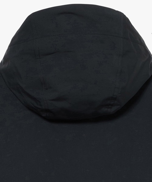 AIGLE（エーグル）の「撥水 ワンポイントロゴ刺繍 ダブルポケット フーデッドジャケット（マウンテンパーカー・メンズ・ブラック/モスグリーン/ベージュ・L/M/S）」の13枚目の写真