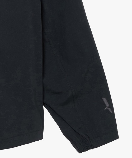 AIGLE（エーグル）の「撥水 ワンポイントロゴ刺繍 ダブルポケット フーデッドジャケット（マウンテンパーカー・メンズ・ブラック/モスグリーン/ベージュ・L/M/S）」の19枚目の写真