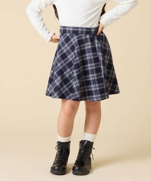 a.v.v（アーヴェヴェ）の「[120-160]アソートフレアスカート（スカート・キッズ・ネイビー/ブラック・120/130/140/160/150）」の6枚目の写真