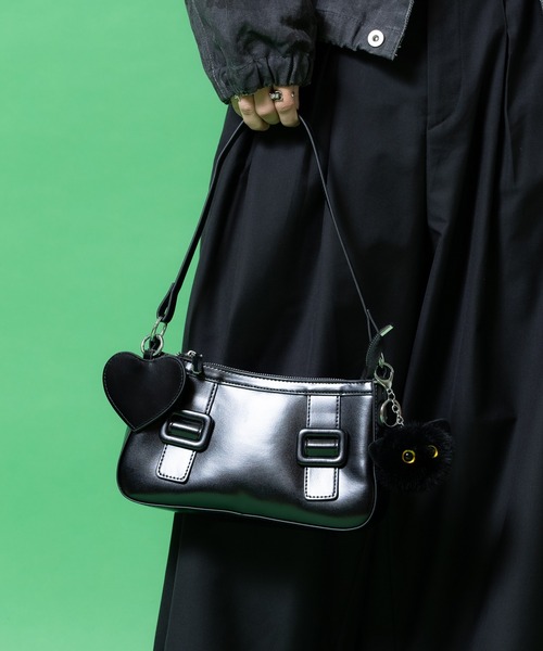 セール】an meets zakka バックルベルト装飾ハートチャーム付き