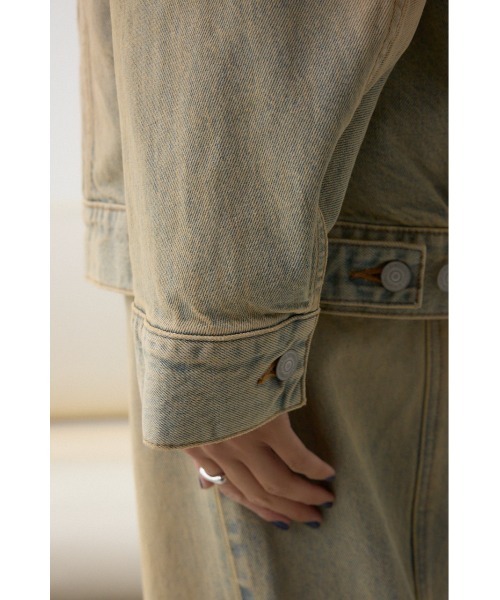 AZUL by moussy(アズールバイマウジー)の「AZUL DENIM ヴィンテージデニムジャケット(デニムジャケット・レディース・ライトブルー・FREE)」の11枚目の写真