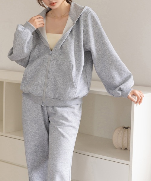 DAY CLOSET(デイ クローゼット)の「【セットアップ/調節紐付き/全周ゴム】長袖ダブルジップフーディー+ロングパンツ 上下2点セット レディース(スウェット・レディース・オートミール/グレー・FREE)」の2枚目の写真