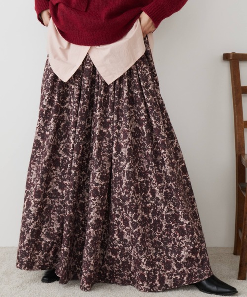 Libra Cue(リブラ キュー)の「ヴィンテージフラワーボリュームスカート(スカート・レディース・ブルー/ブラウン・FREE)」の2枚目の写真