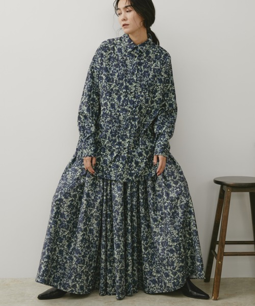 Libra Cue(リブラ キュー)の「ヴィンテージフラワーボリュームスカート(スカート・レディース・ブルー/ブラウン・FREE)」の6枚目の写真