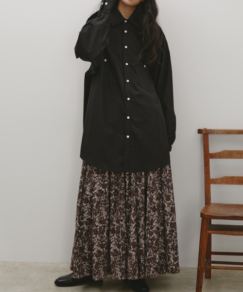 Libra Cue(リブラ キュー)の「ヴィンテージフラワーボリュームスカート(スカート・レディース・ブルー/ブラウン・FREE)」の12枚目の写真