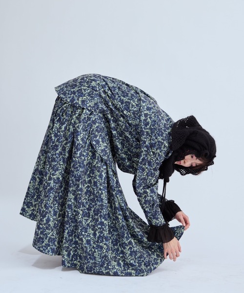 Libra Cue(リブラ キュー)の「ヴィンテージフラワーボリュームスカート(スカート・レディース・ブルー/ブラウン・FREE)」の19枚目の写真